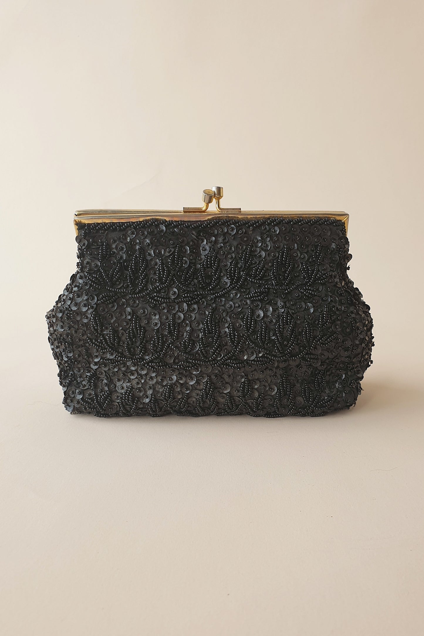 Beautiful little beaded vintage bag