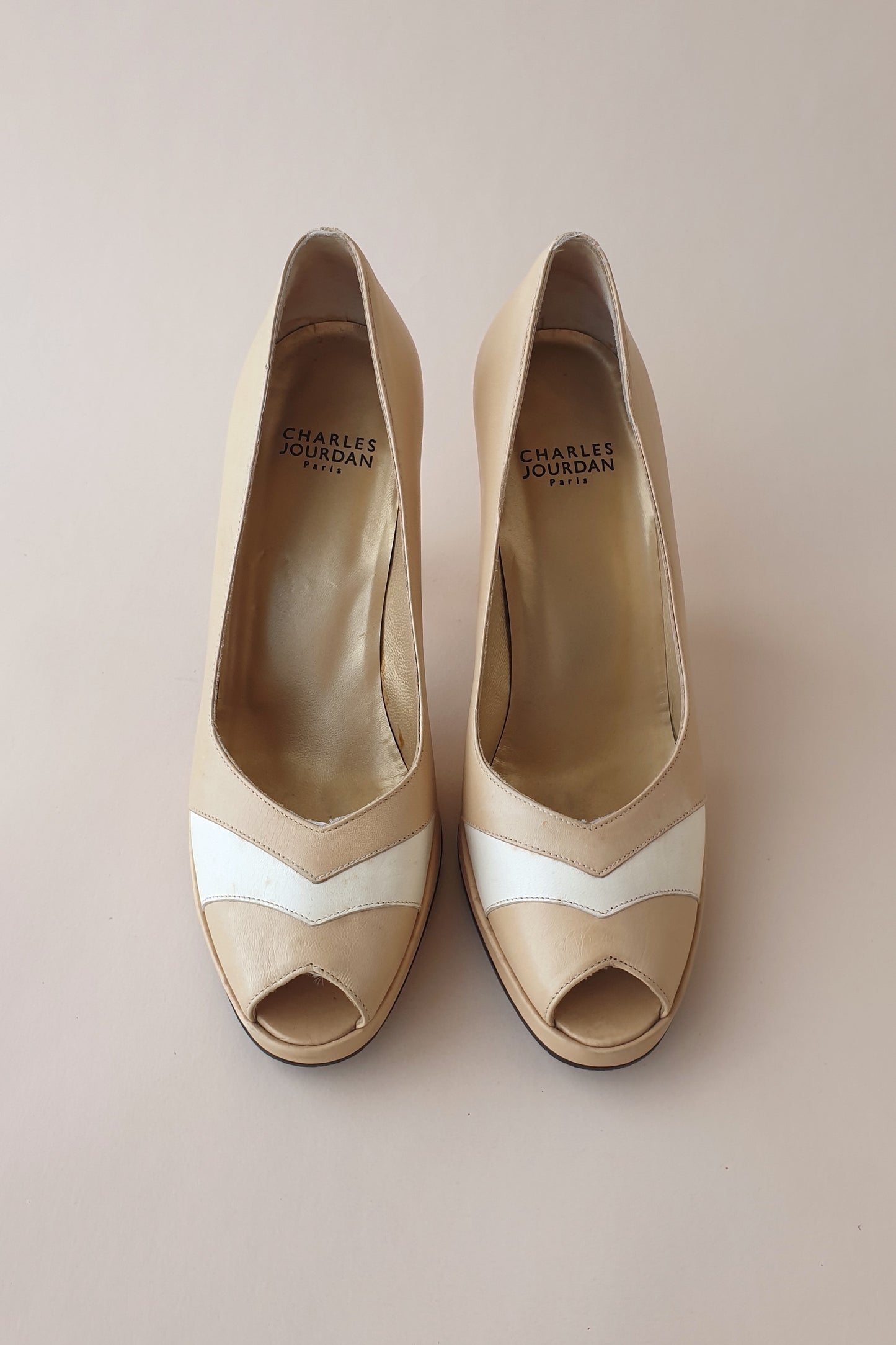 Vintage Charles Jourdan pumps Size 7